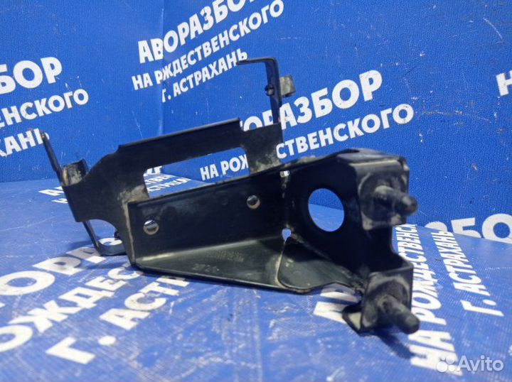 Кронштейн блока ABS Opel Astra J хэтчбек A16XER