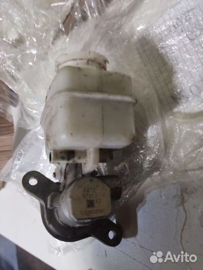 Главный тормозной цилиндр mitsubishi pajero sport