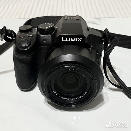 Цифровая фотокамера Panasonic Lumix DMC-FZ300