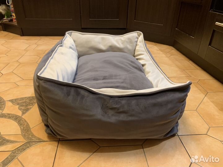 Лежанка для собаки из дорогих материалов