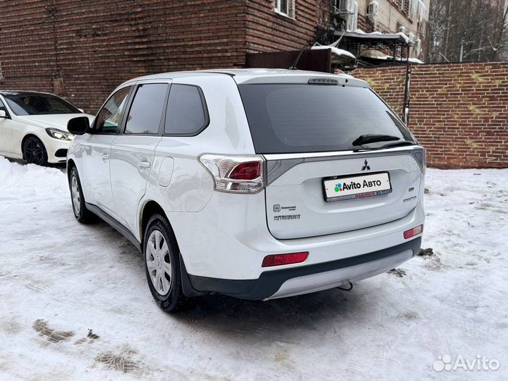 Mitsubishi Outlander 2.0 CVT, 2014, 208 000 км