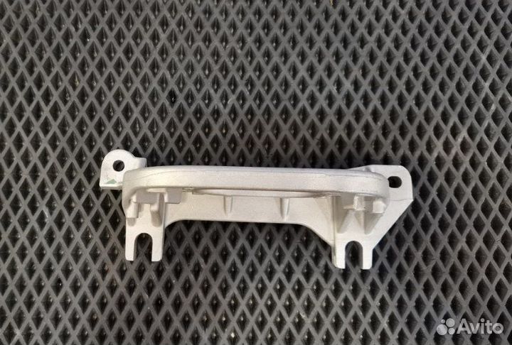 Опора кпп левая Renault Duster