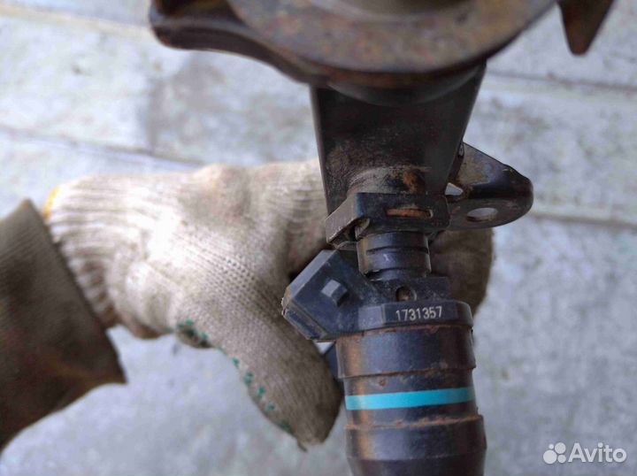 Рампа топливная Бмв е34 м43 1.8