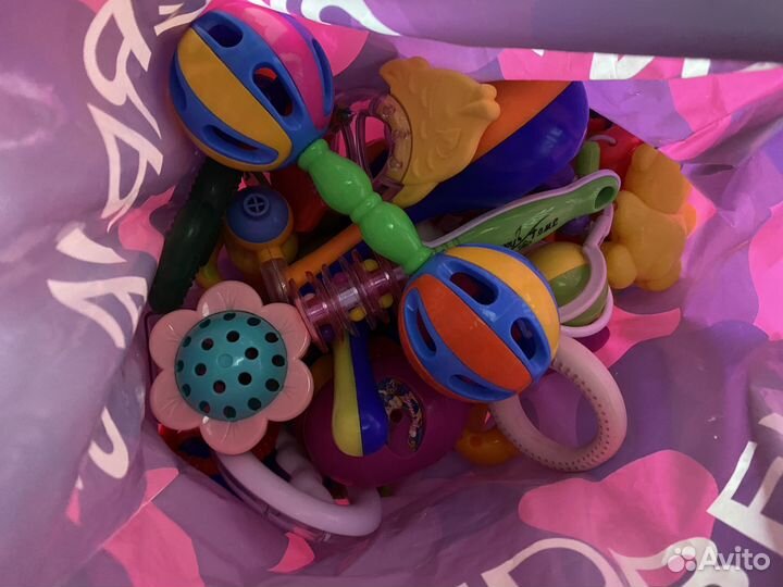 Погремушки,прорезыватели
