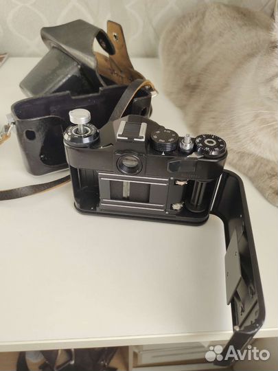 Плёночный фотоаппарат Zenit 11 + Helios 44-M