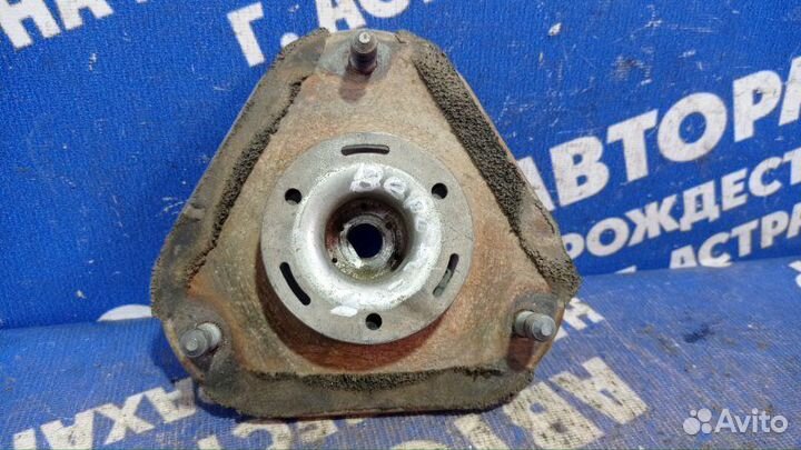 Опора амортизатора Toyota Verso минивен 2ZR-FE