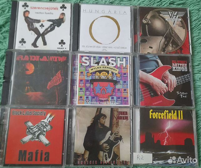 Коллекция cd дисков рок музыки