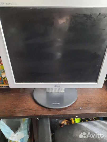 Монитор LG