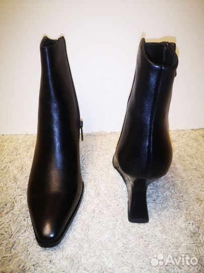 Ботильоны кожаные 39