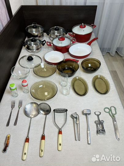 Кухонная утварь/посуда/кастрюли/сковороды
