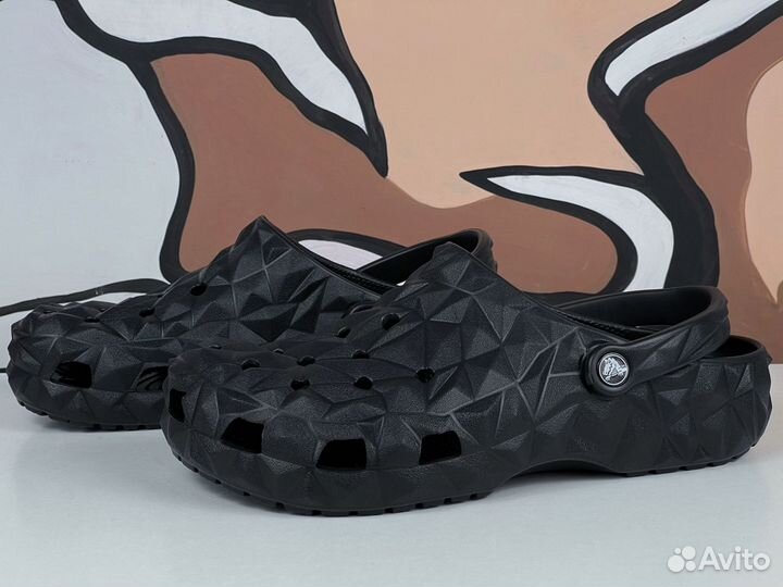 Crocs Classic Geometric Clog Black