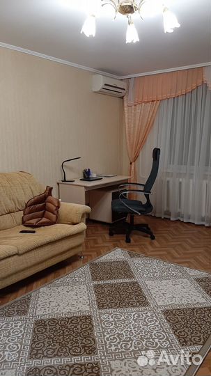 Стол письменный