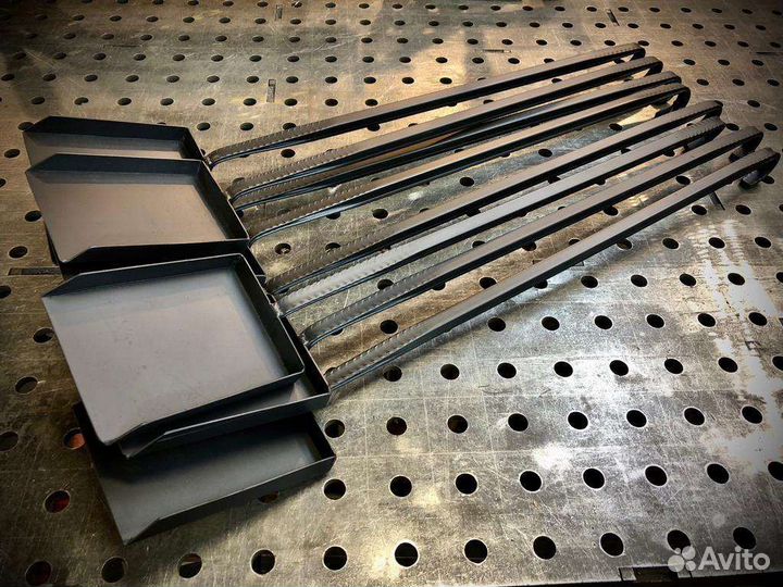 Подставка под казан, кочерга, совок