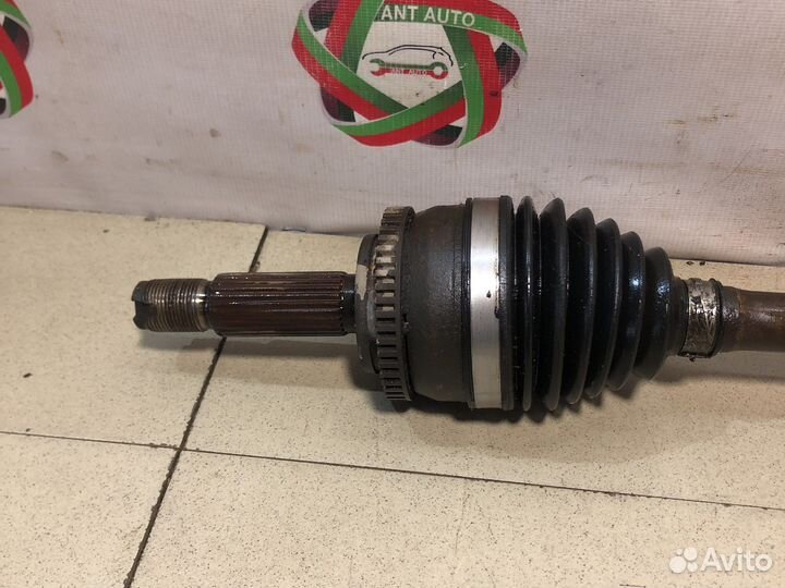 Hyundai Solaris 2 Передний левый привод