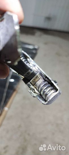 Дверной ограничитель ремонт на Toyota