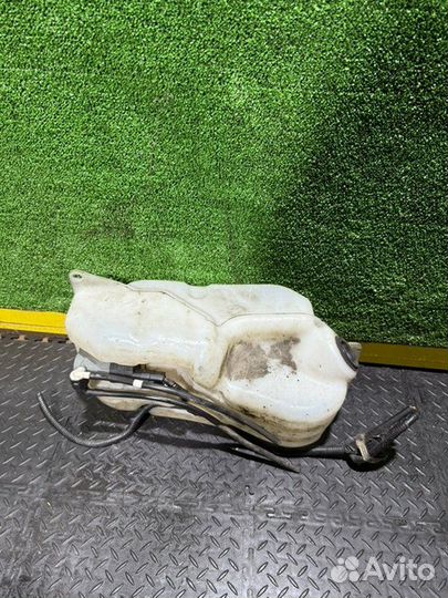 Бачок омывателя Nissan Qashqai 1.5 2008