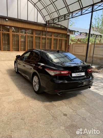 Toyota Camry 2.5 AT, 2019, 110 000 км