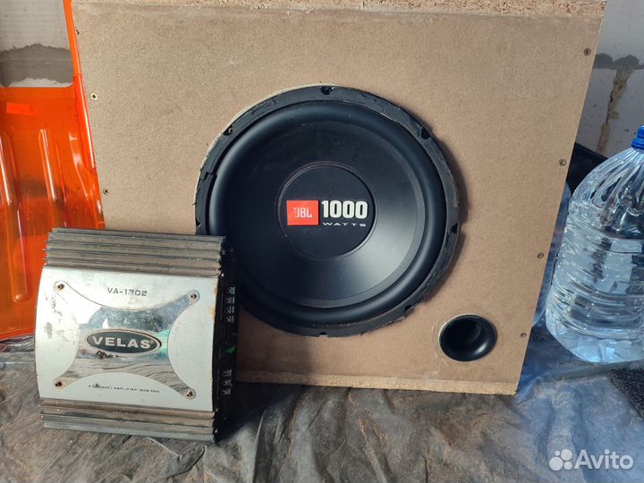 Сабвуфер JBL 1000 w. С усилителем