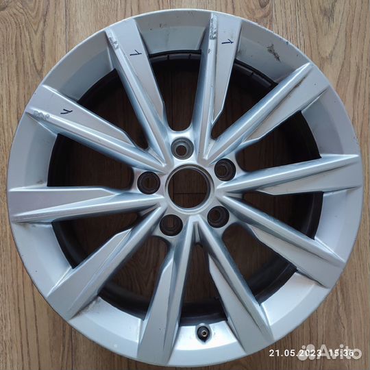Диск литой Tiguan 5N0601025 aj