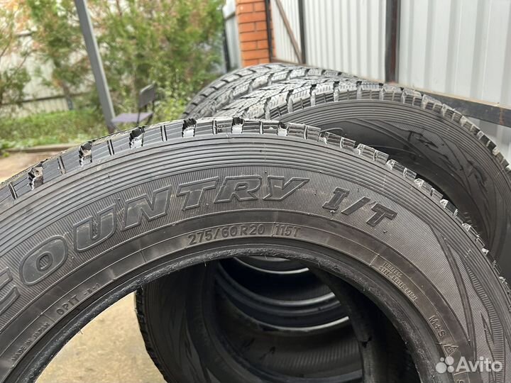 Toyo Open Country I/T 275/60 R20 115T