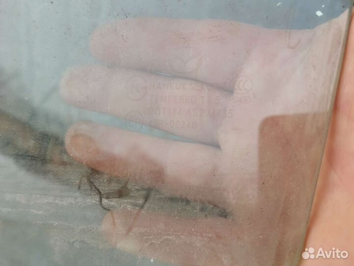 Стекло двери заднее левое Mazda 3 BL