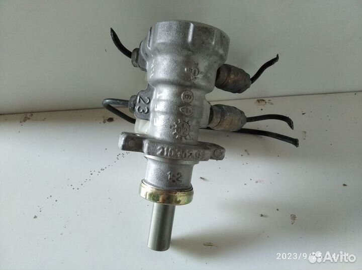 Главный тормозной цилиндр Форд Фокус 1 (1998-2005)