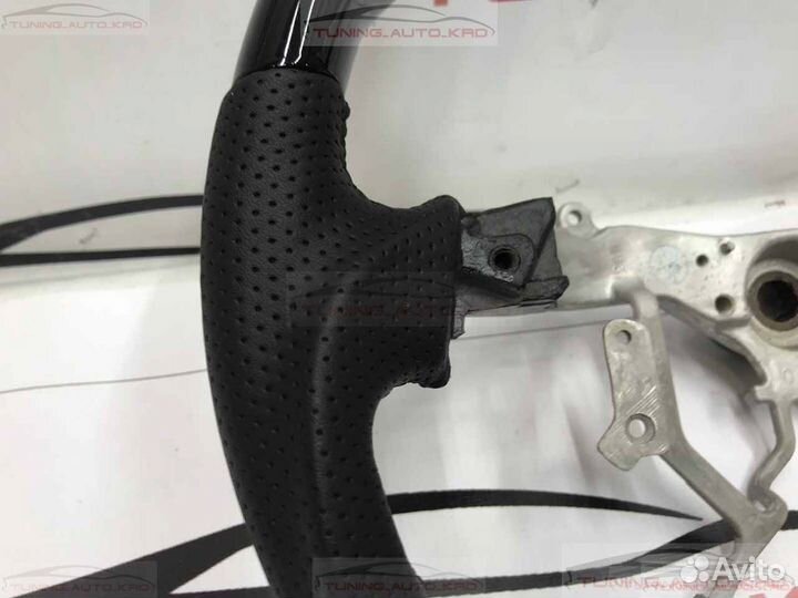 Руль Toyota Land Cruiser 200 Sport Design D3499