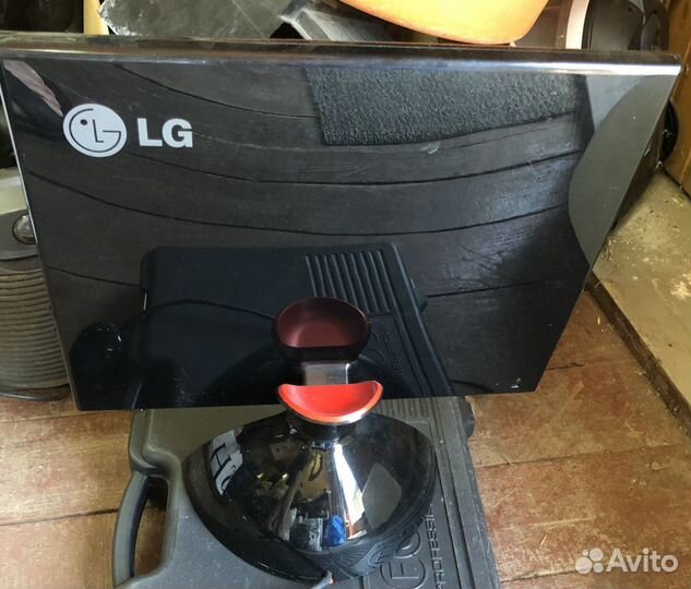 Монитор LG