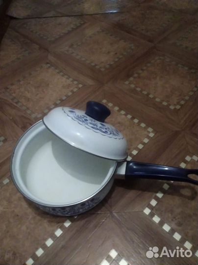 Кастрюльки чугунные эмалированные СССР