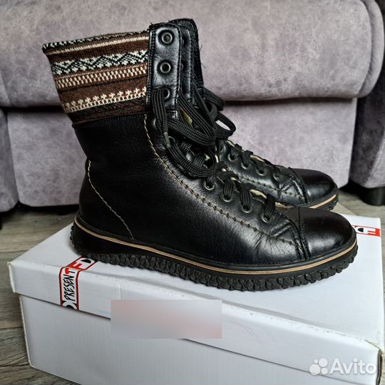 Ботинки демисезонные женские 38