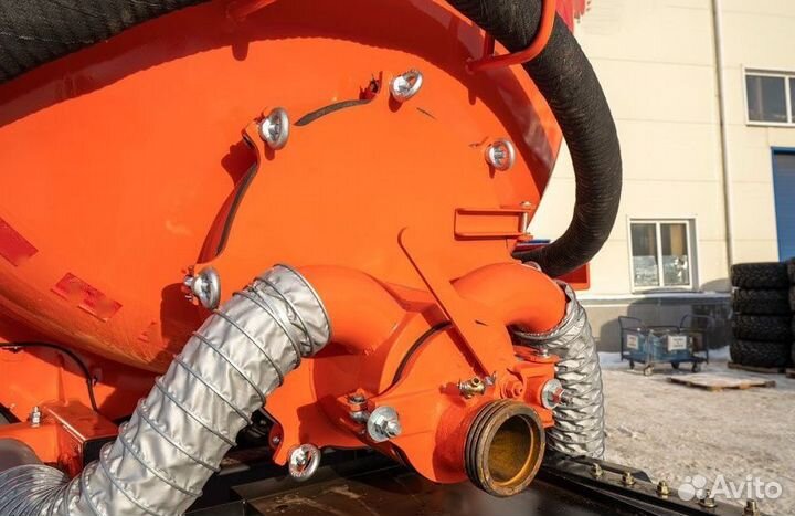 Shacman (Shaanxi) SX32586V385, 2024