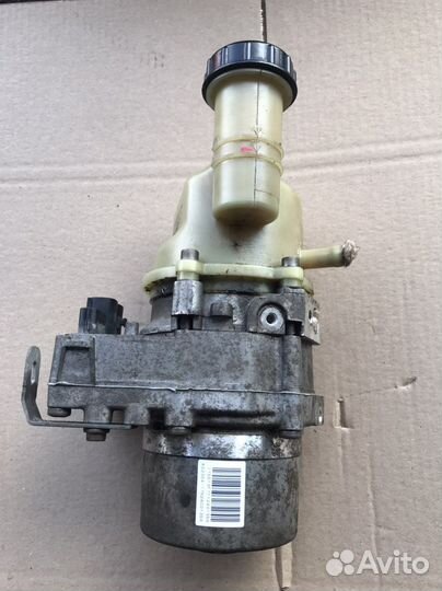 Насос эгур Renault Sandero 2