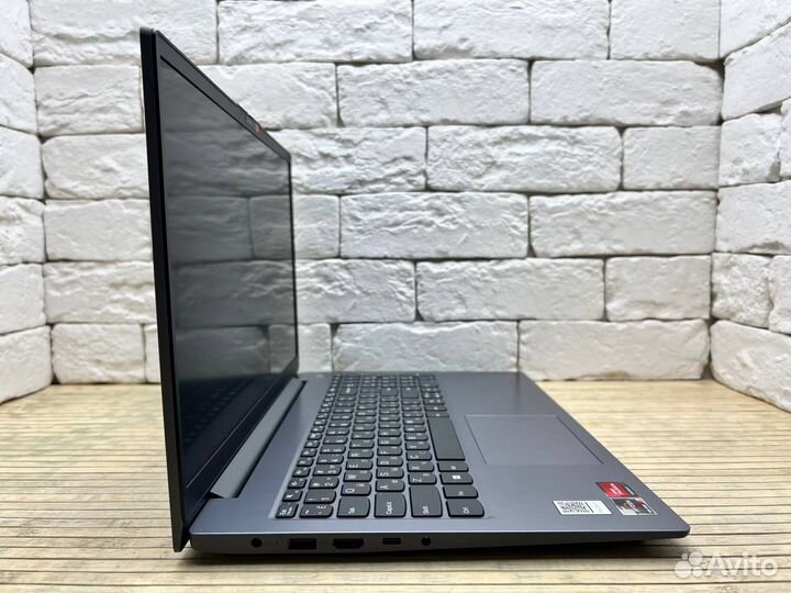 Новый ноутбук Lenovo V15 G4 AMN