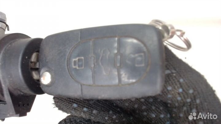 Замок зажигания Audi A4 (B6), 2001
