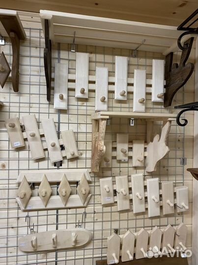 Вешалки полки для бани и сауны банные