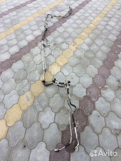 Патрубки и трубки Audi Q7