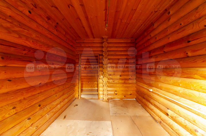 Дом 243 м² на участке 100 сот.