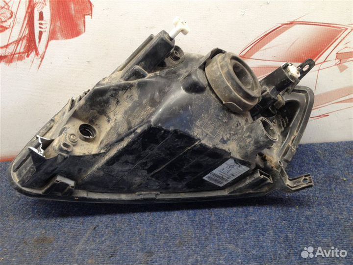 Фара правая LADA Granta 2011-2018