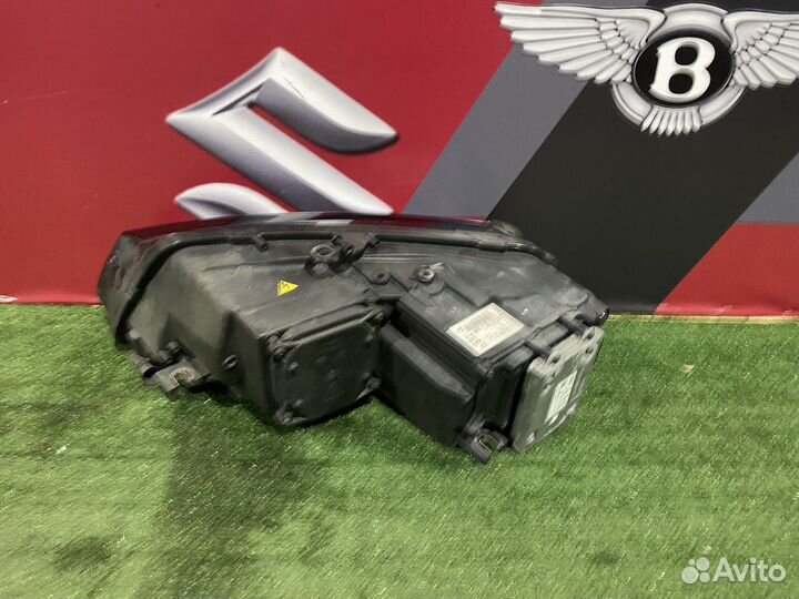 Фара передняя правая Audi A8 D4