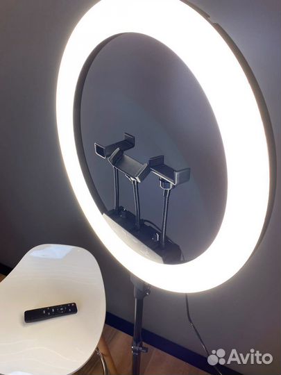 Кольцевая лампа 45 см со штативом новая RGB