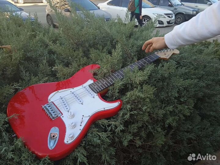 Электрогитара Fender Stratocaster squier MM