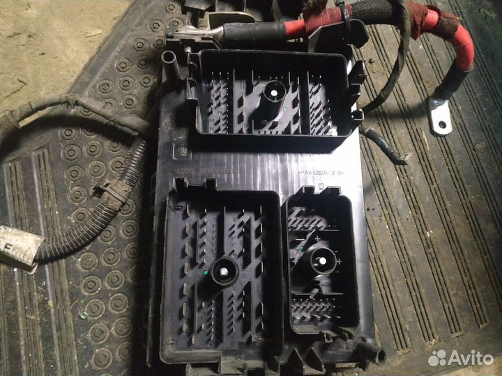 Блок предохранителей Опель Астра J