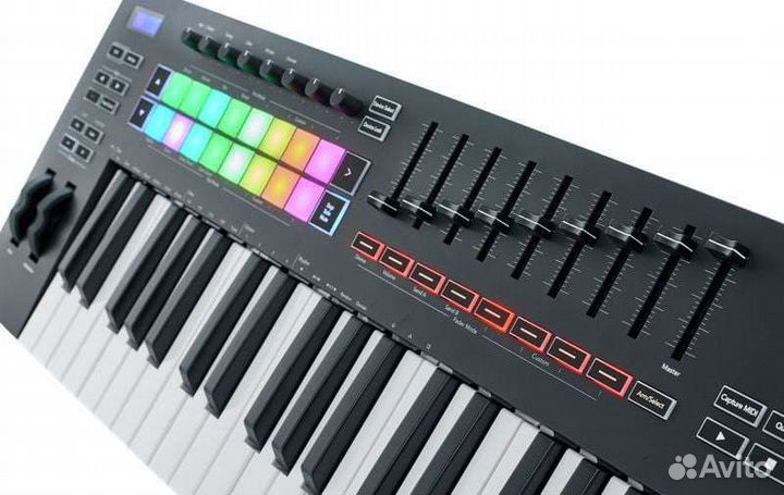 Миди клавиатура Novation launchkey mk3 61