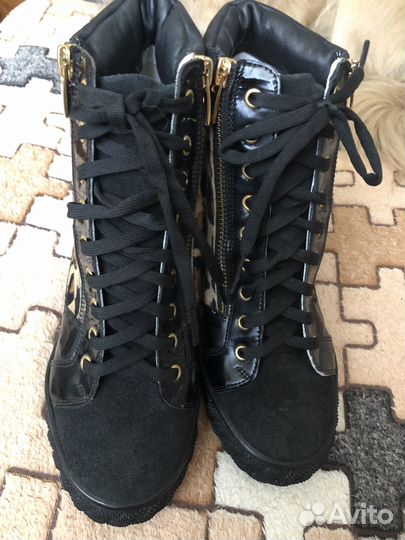 Ботинки на танкетке 36 кожа новые