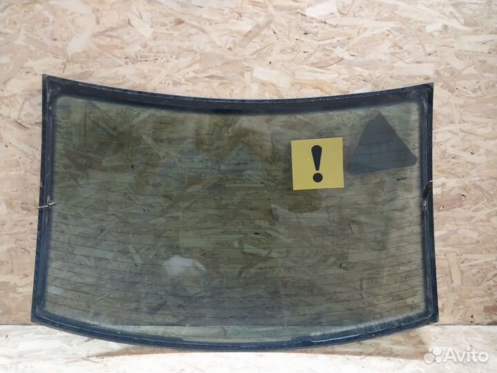 Стекло заднее Volkswagen Passat B5 1996-2000