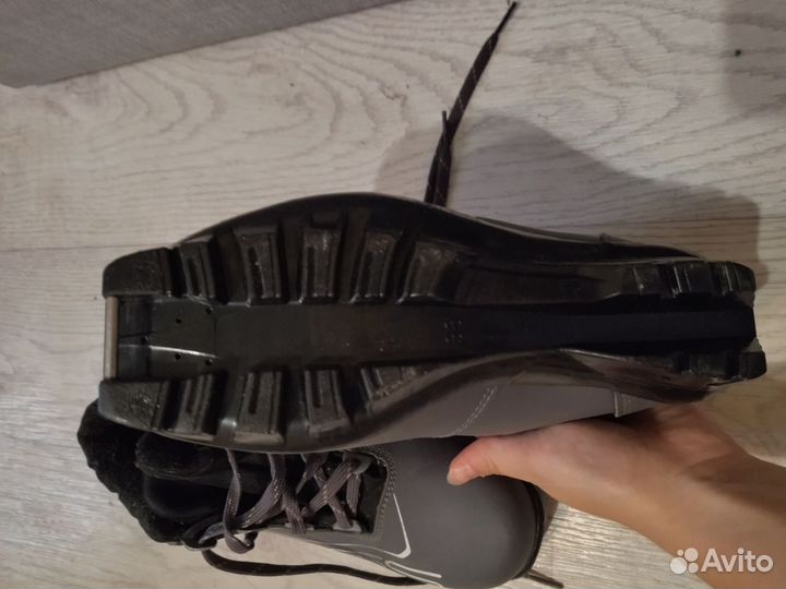 Лыжные ботинки