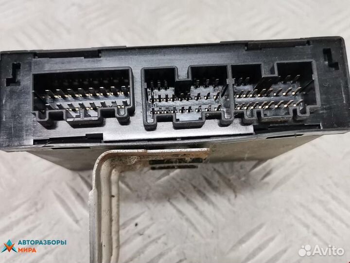 Блок управления центральным замком Nissan Almera