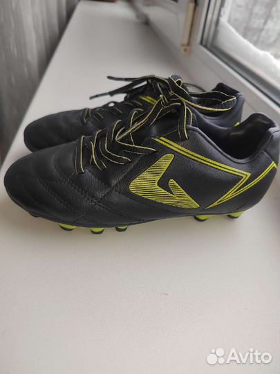 Продам футбольные бутсы 31 размер