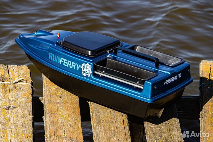Карповый прикормочный кораблик с GPS Runferry