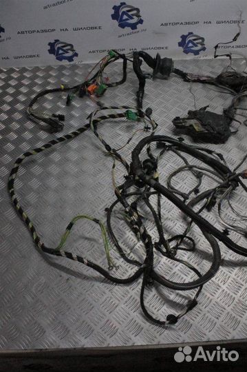 Проводка (коса) подкапотная Citroen C4 Picasso 1